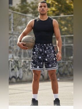 ROMWE Men’s Medium Gray Camo Star Print Athletic Shorts Skull